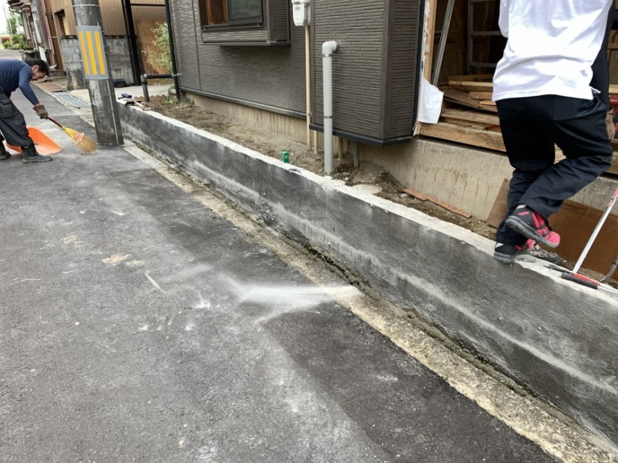 新潟市秋葉区にて浴室及び内装改修工事が始まりました！